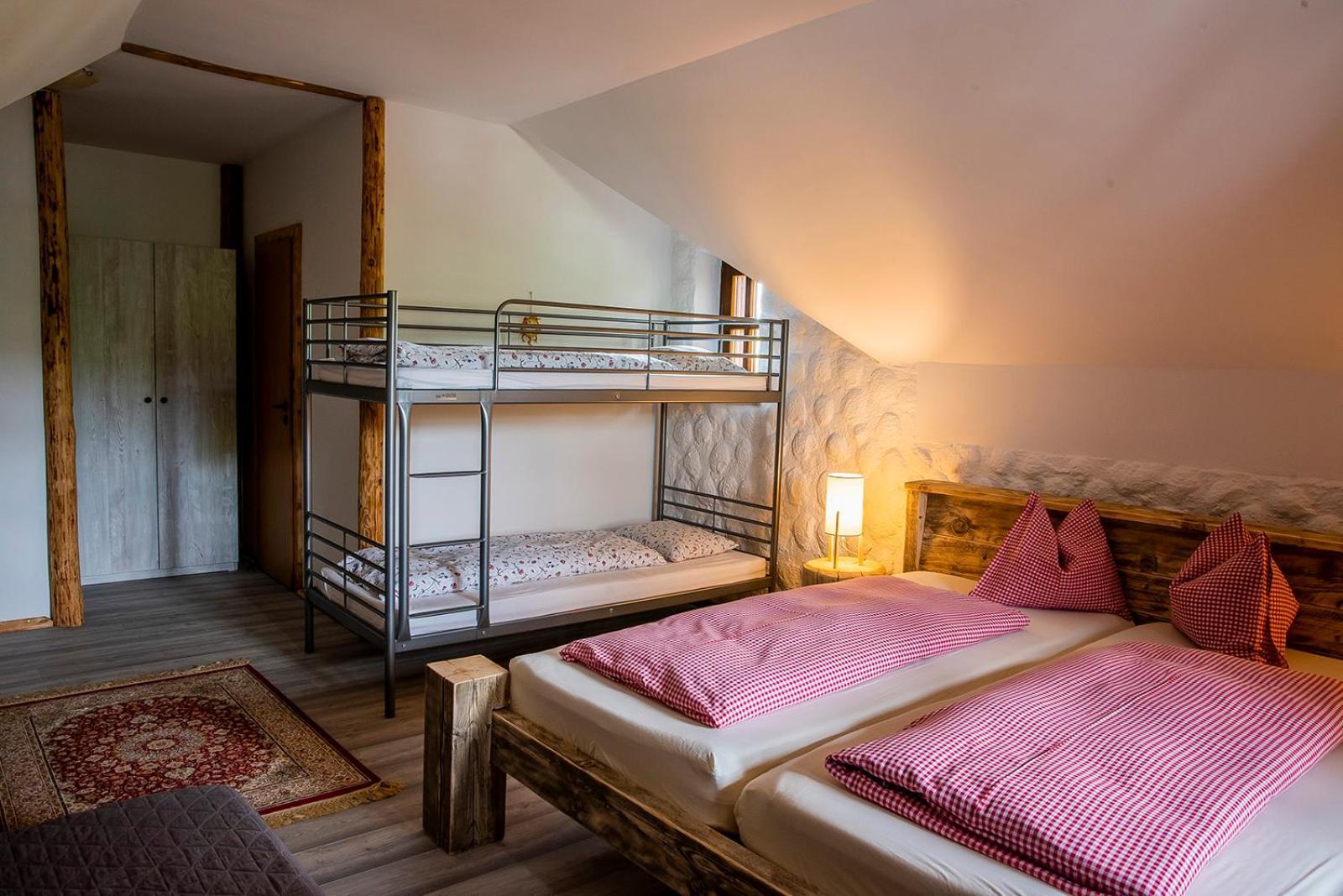 Gazdovsky Dvor B&B S Mini Wellness Bešeňová Esterno foto