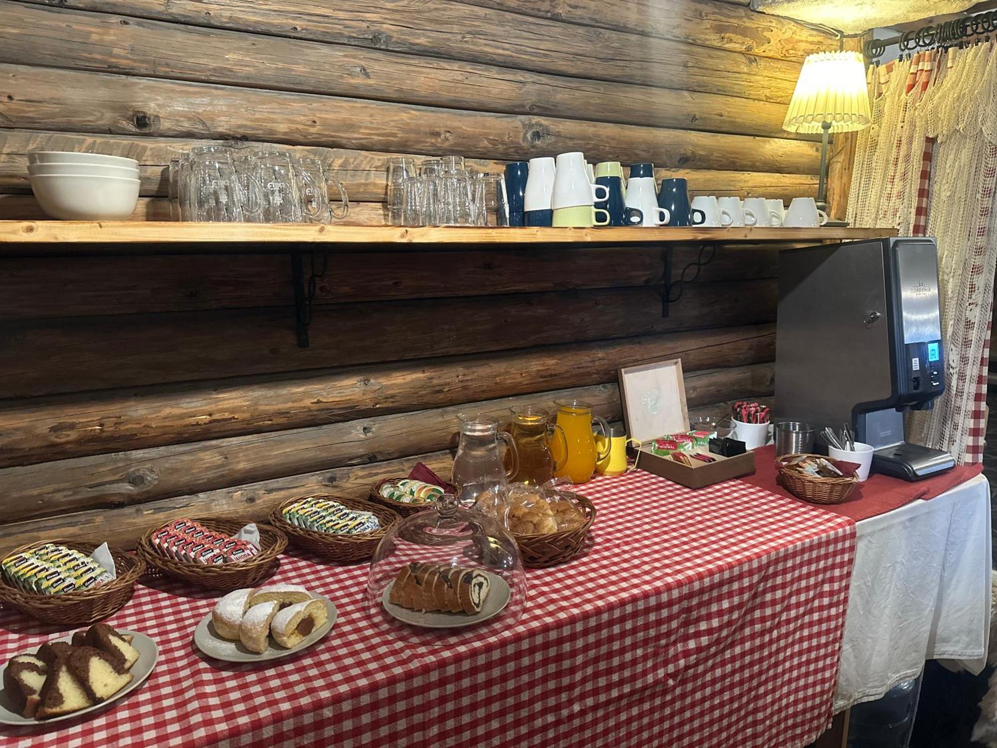 Gazdovsky Dvor B&B S Mini Wellness Bešeňová Esterno foto