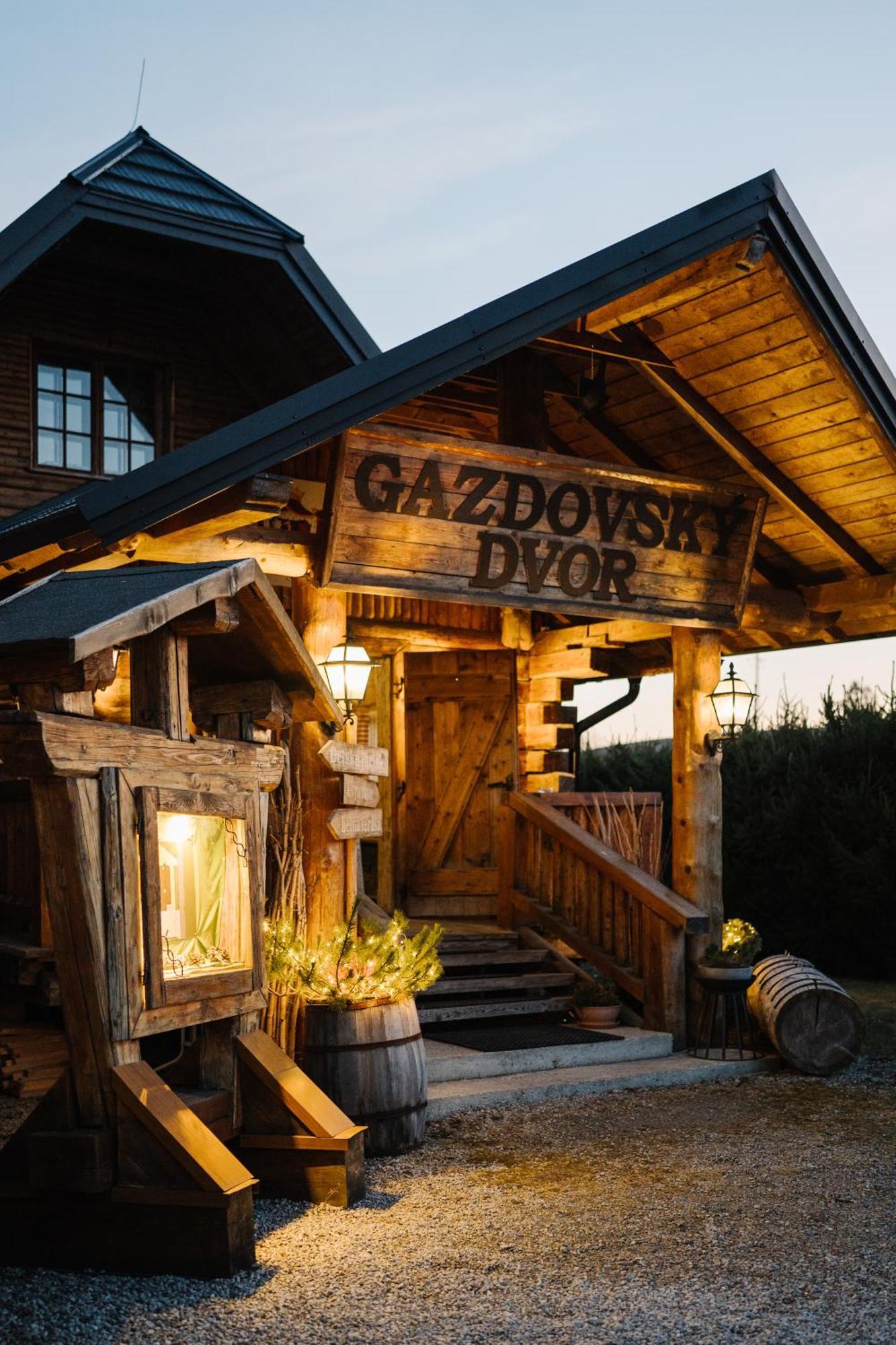 Gazdovsky Dvor B&B S Mini Wellness Bešeňová Esterno foto