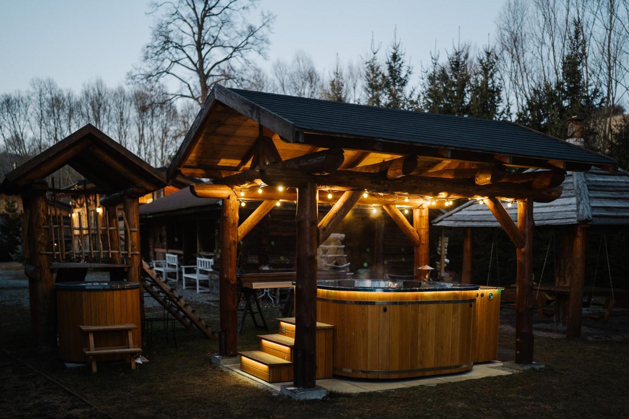 Gazdovsky Dvor B&B S Mini Wellness Bešeňová Esterno foto