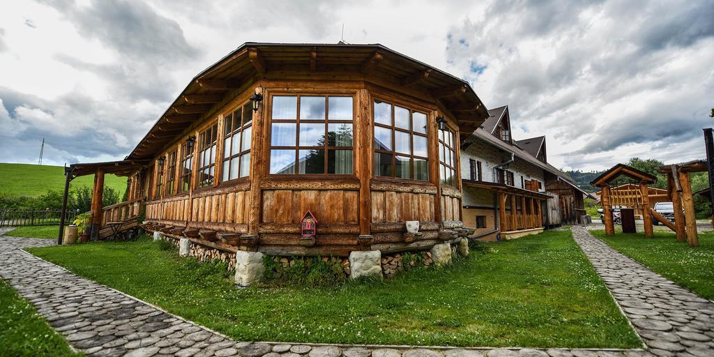 Gazdovsky Dvor B&B S Mini Wellness Bešeňová Esterno foto